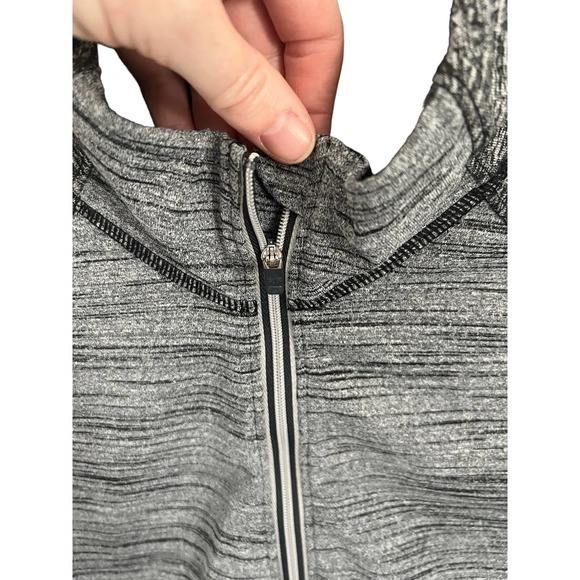 Athleta Running Wild Half Zip Pullover Grey‎ Black Pocket 138805 Womens Large - Picture 2 of 5